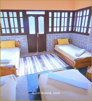 Hotel Aroumd chambre pour cinq personnes: